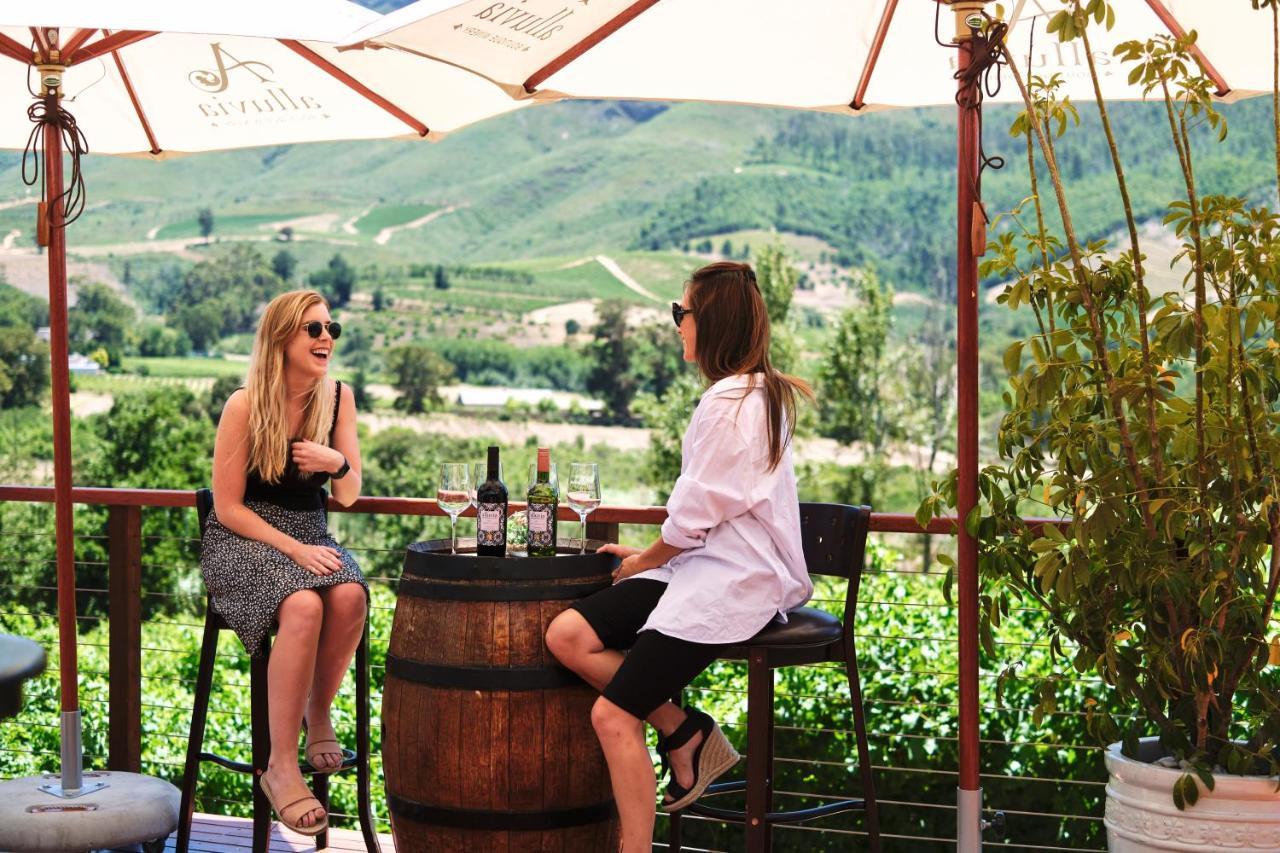Alluvia Boutique Winery & Luxury Accommodation Stellenbosch Exterior foto Wine tasting at a winery in Marlborough, New Zealand